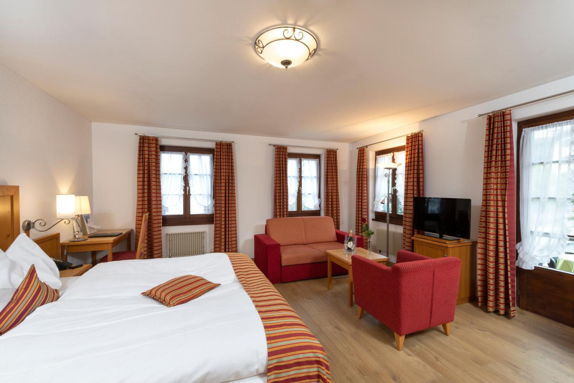 See & Wellnesshotel Gerbi Weggis Bagian luar foto