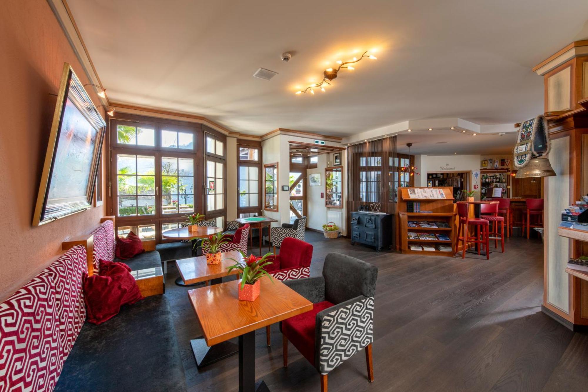 See & Wellnesshotel Gerbi Weggis Bagian luar foto