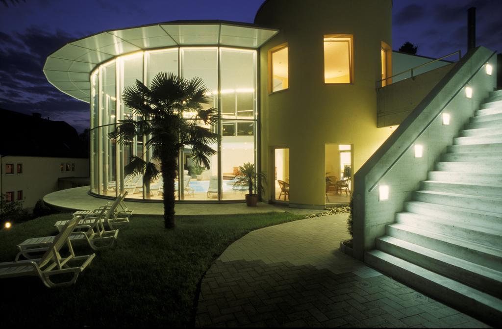 See & Wellnesshotel Gerbi Weggis Bagian luar foto